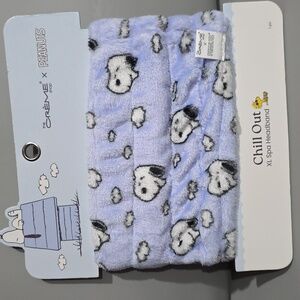 The Creme X Peanuts Extra Large Plush Snoopy Spa Headband NWT